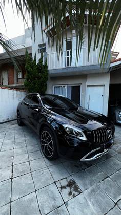 MERCEDES-BENZ GLA 200 1.6 CGI FLEX ADVANCE 7G-DCT MERCEDES-BENZ GLA 200 1.6 CGI FLEX ADVANCE 7G-DCT